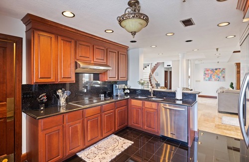 Osage Beach Condo | Luxury Ozark Penthouse: Amazing Views, 7 Bedrooms!