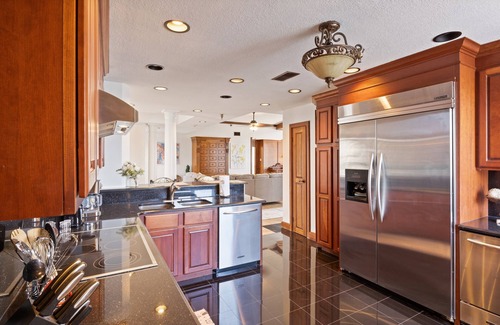 Osage Beach Condo | Luxury Ozark Penthouse: Amazing Views, 7 Bedrooms!