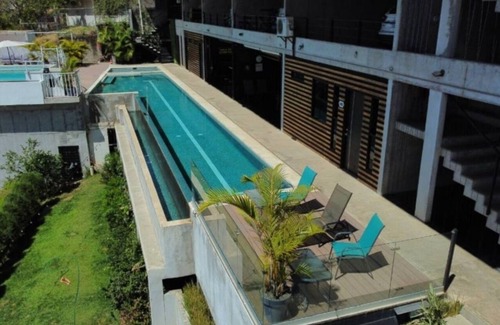 Santa Ana Apartment | Luxury Penthouse with amazing view (Pet-Friendly!)