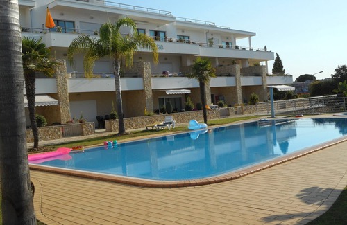 Olhos D'Agua Apartment | Luxury penthouse with large private terrace (w/bbq) in Olhos de Água