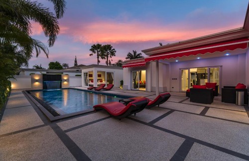 Nong Prue Villa | Luxury Pool Villa 54 4BR 8-10 persons