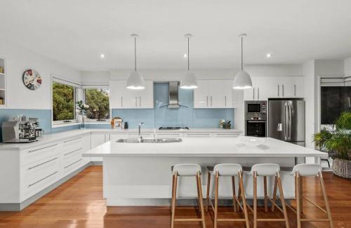 Ocean Grove House | Luxury Poolside Oasis with Views sleeps 11