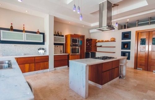 Los Mangos Villa | Luxury Private Villa, beach at walking distance. Cook/maid & butler