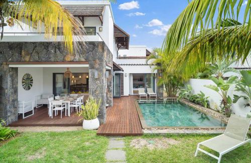 Mont Choisy Villa | Luxury private Villa - 2 minutes walk to the beach