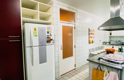 Carapicuiba House | Luxury Property with Jacuzzi for 12 People!