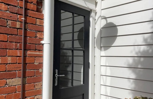 Caulfield South Apartment | Luxury refined Victorian secluded quarters for the perfect relaxation.
