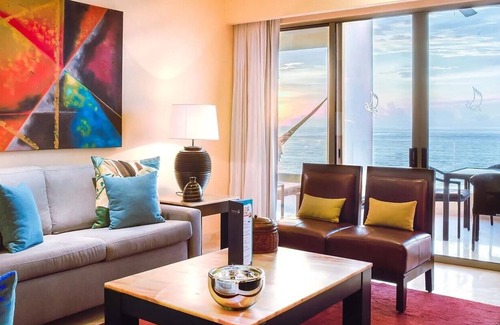Villa de Guadalupe Hotel | Luxury Resort Living – 2BR/3BA Garza Blanca Suite for 6