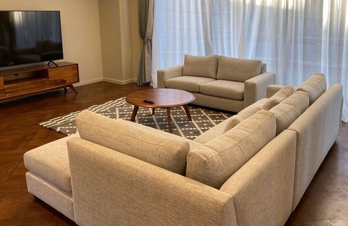 Glen Waverley House | Luxury Retreat in Glen Waverley