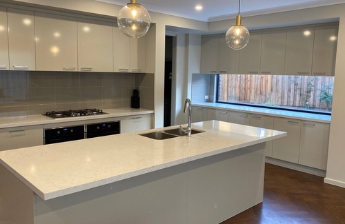 Glen Waverley House | Luxury Retreat in Glen Waverley