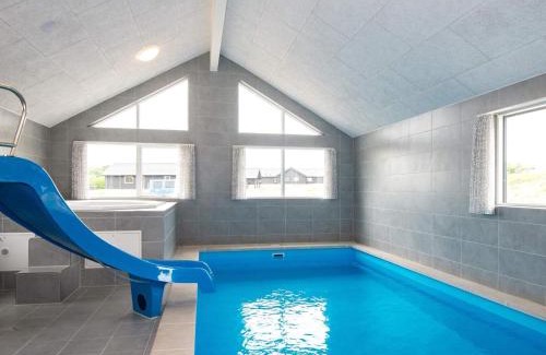 Mommark Strand House | Luxury Retreat in Mommark - By Traum Ferienwohnungen