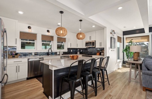 Currituck County House | Luxury Retreat: Water Front with Private Pool, Hot Tub & Dock