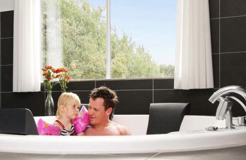 Høruphav House | Luxury Retreat with Pool - By Traum Ferienwohnungen