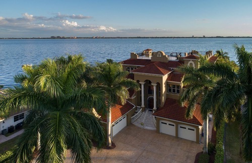 Yacht Club House | Luxury riverfront 3-story home w/bar, gym, and heated pool - The Winslet Estate