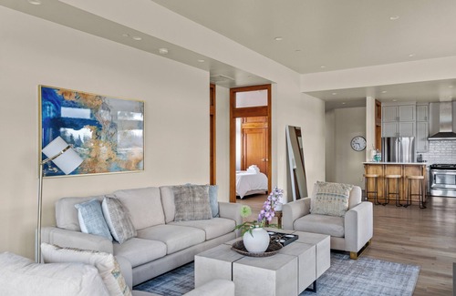 Bend Condo | Luxury Rooftop Condo in the Heart of Downtown Bend, Cascade Mountain views