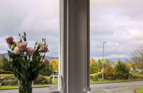Bowness-on-Windermere Condo | Luxury Studio for Couples | Pet-Friendly & Parking