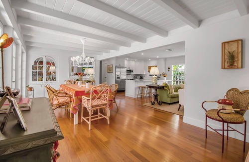 Central Sarasota House | Luxury Sarasota Oasis - 3BR Designer Pool Home in Premier Walkable Neighborhood