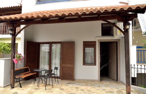 Nea Potidaia House | luxury seaside apartment with loft