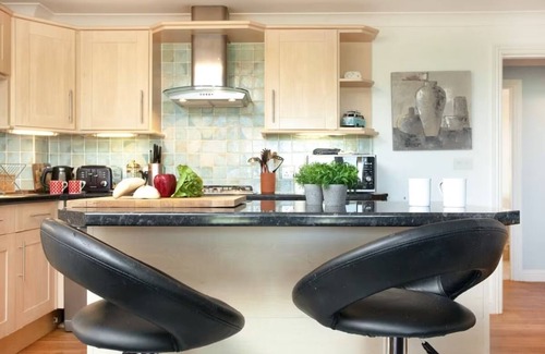 Newquay Apartment | Luxury Sea View Apartment In Pentire, Newquay
