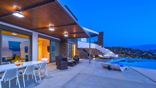Stavros Villa | Luxury seafront design villa Kyma in Tersanas Owner listing