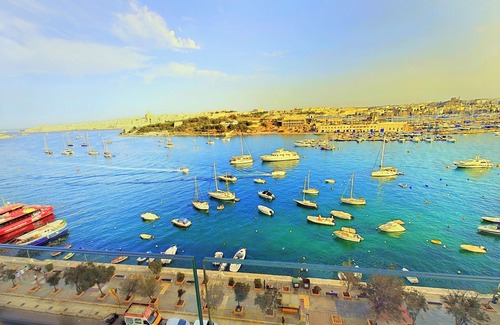 Sliema Apartment | Luxury Seafront Haven in Sliema, Malta