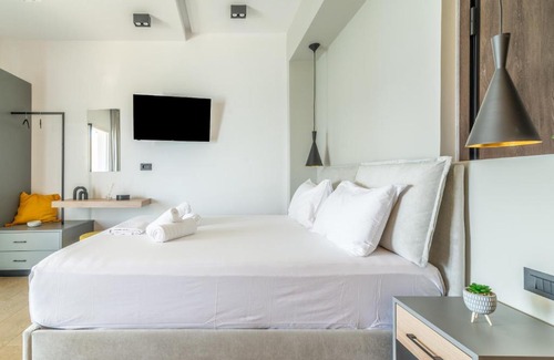 Limenas Chersonisou Apartment | Luxury SeaSide Suites
