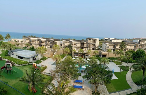 Ngu Hanh Son Apartment | Luxury Seaview Apartment in 5-Star Resort-B401