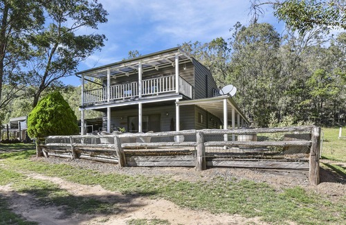 Wollombi Cottage | Luxury self-contained homestead and a farm full of beauty and adventure
