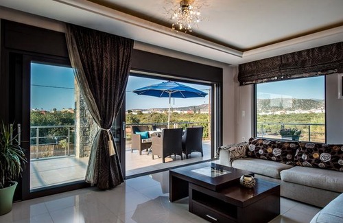 Sissi Villa | Luxury Sissi Residence with Hot Tub