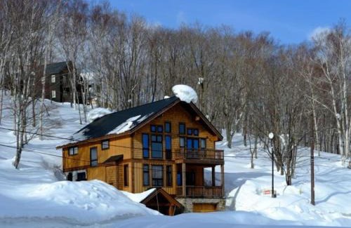 Kutchan Ski Chalet | Luxury Ski Chalet Solitude in Hanazono, Niseko