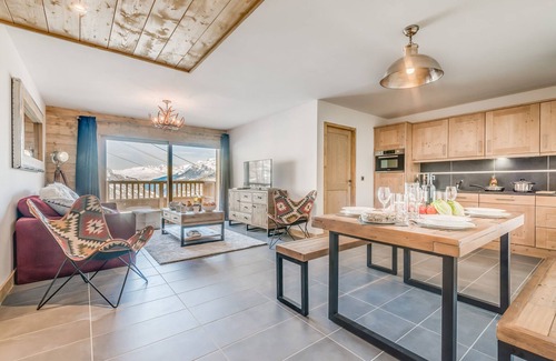 Les Boisses Apartment | Luxury Ski-in/Ski-out Apartment with Hotel Services in Tignes – Pool, Spa, Parking Included
