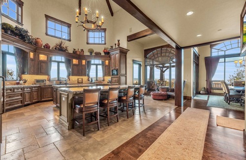 Deer Valley Ski Chalet | Luxury Ski-In-Out Mountain Retreat in Park City Elegant Comfort & Unbeatable Location