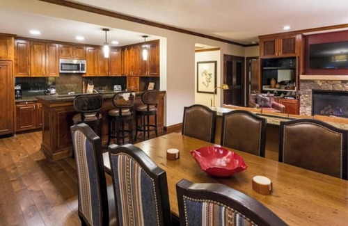 Aspen Condo | Luxury ski in/ski out 2BR residence at The Ritz-Carlton w/resort amenities!