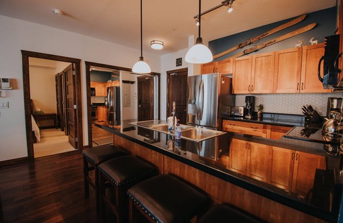 Big White Ski Resort Condo | Luxury ski-in/ski-out condo with private hot tub and steam shower