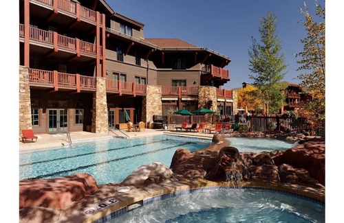 Aspen House | Luxury ski-in/ski-out Ritz-Carlton 2BR Condo at Aspen Highlands