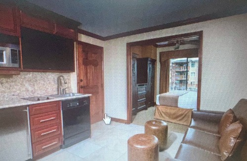 Park City Villa | Luxury Ski-in Ski-out Park City villa sleeps up to 8 guests in premier resort.