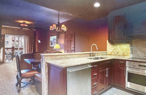 Park City Villa | Luxury Ski-in Ski-out Park City villa sleeps up to 8 guests in premier resort.
