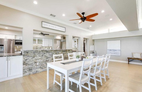 Causeway Isles House | Luxury St Petersburg Home with Pool and Bay Access!