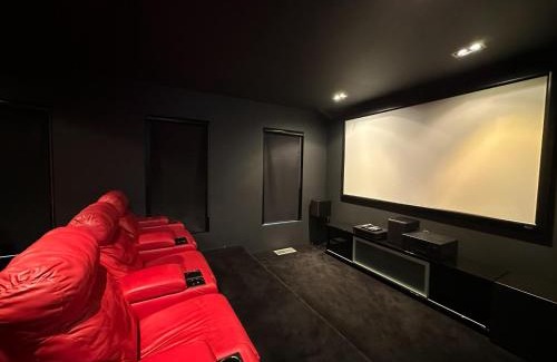 Northcote Apartment | Luxury Stay in Premium Penhouse
