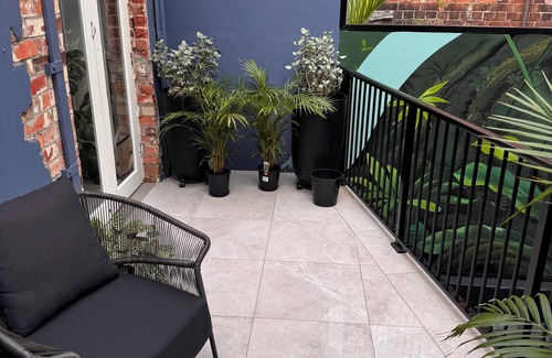 Newcastle Apartment | Luxury Stay in the Heart of Newcastle