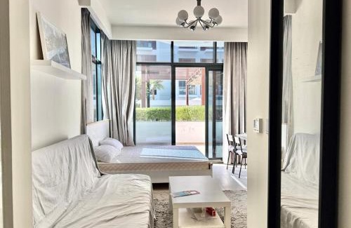 Madinat Zayed Apartment | Luxury studio appartment