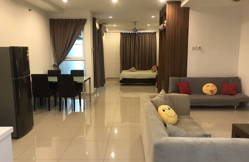 Downtown George Town Apartment | Luxury Studio at Mansion One, GeorgeTown Penang