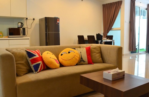 Downtown George Town Apartment | Luxury Studio at Mansion One, GeorgeTown Penang