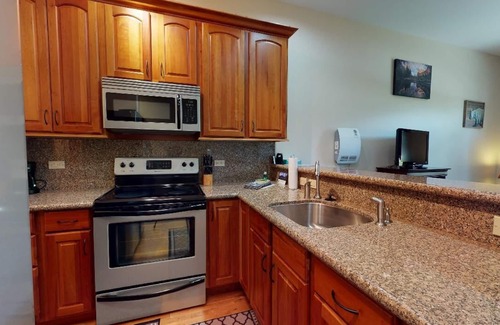 Angel Fire Condo | Luxury Studio | Close to Lifts | WiFi | The Grande 106