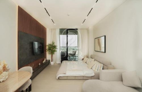 Madinat Zayed Apartment | Luxury Studio with Canal Views Trillionaire Residences