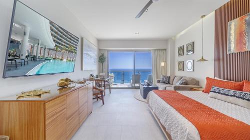 Bella Vista House | Luxury Studio with King Bed Oceanview Terrace at Sonoran Star Resort