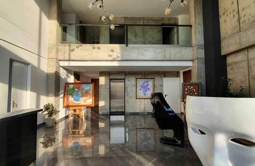 Manta Apartment | Luxury Suite in Manta * Pool, Jacuzzi *