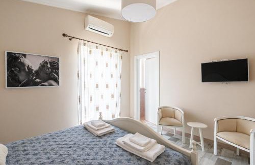 Zona XXX Castel Fusano House | Luxury Suite in Villa near Rome and Ostia