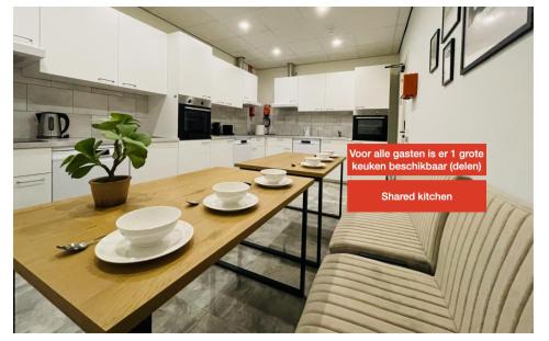 Raamsdonksveer Apartment | Luxury Suite W Wifi & Private Bath