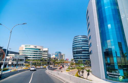 Simon Bolivar Apartment | Luxury Suites frente mall del sol a pocos minutos del aeropuerto y terminal terrestre