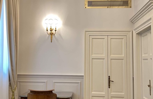 San Vittore Apartment | Luxury suites in historical Palazzo.